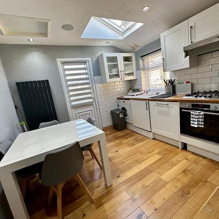 Kay Road Appartement Londen Buitenkant foto